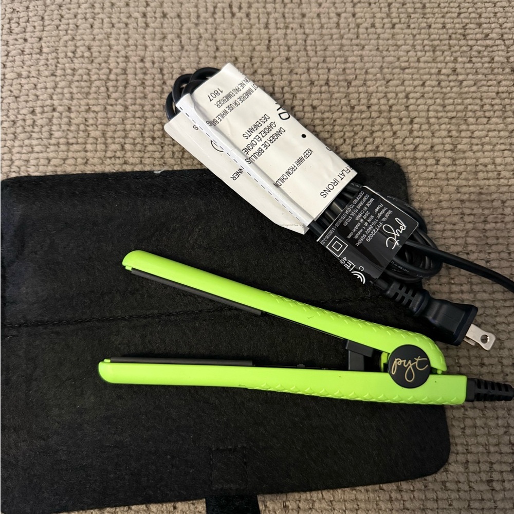 PYT Green Ceramic Mini Hair Straightener